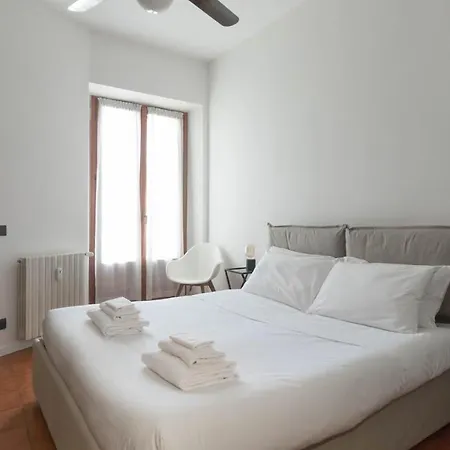 Italianway - Ausonio 6 * Milan